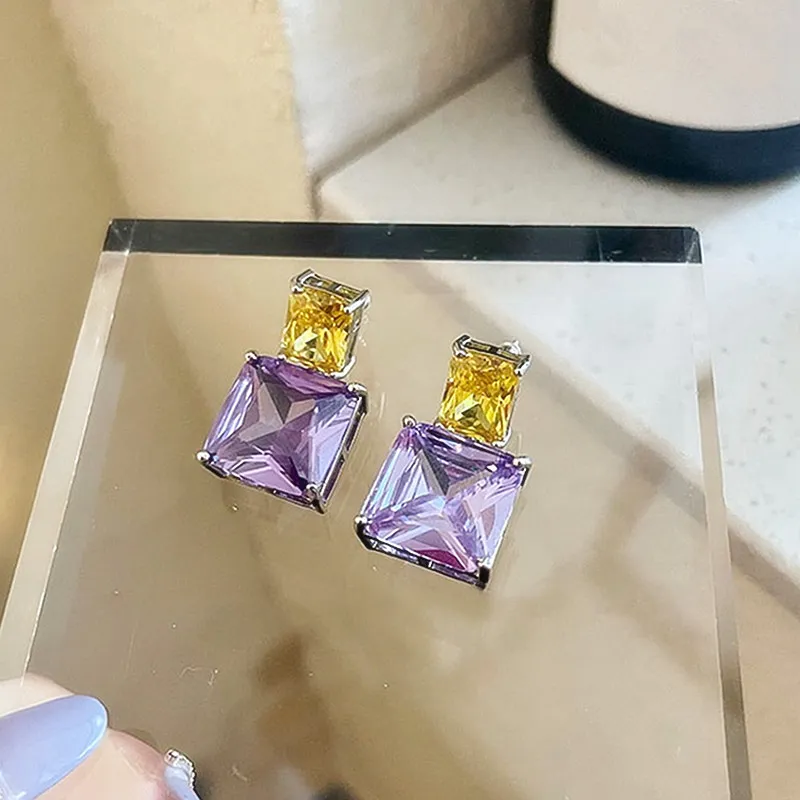 Dangle Lustre De Luxe Jaune Violet Carré Cristal Pierres Boucles D'oreilles Pour Les Femmes Tempérament Casual Vacances Fête Bijoux Boucles D'oreilles