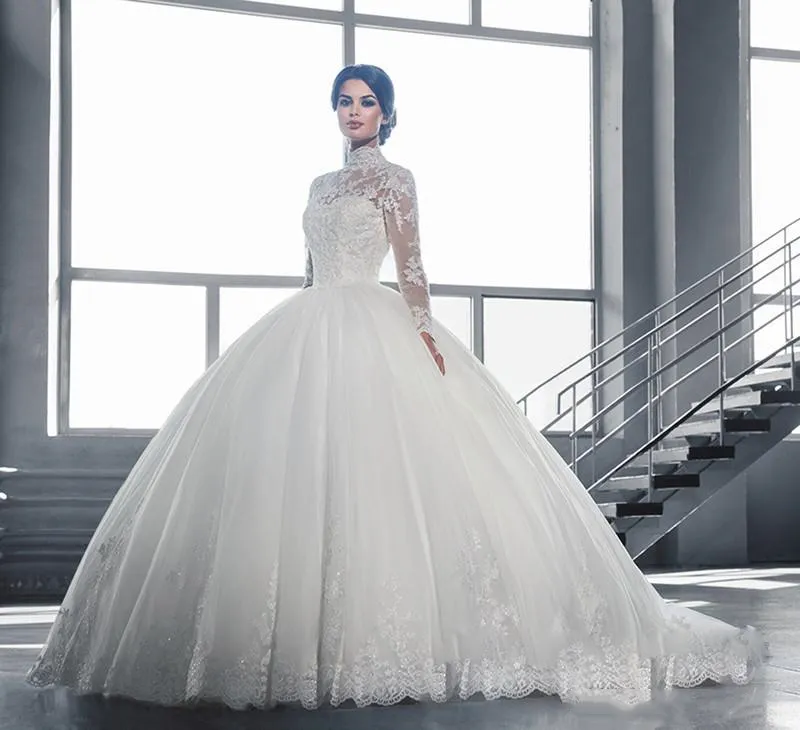 Abiti da sposa eleganti con collo alto e collo alto Nuovi abiti da sposa musulmani a maniche lunghe in pizzo 2022 Abiti da sposa con cappella vintage Abito da sposa su misura