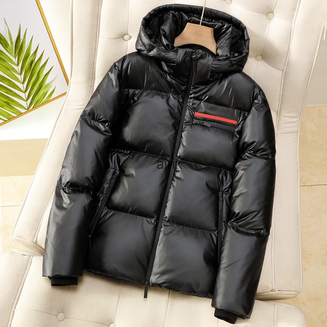 2023 SS Men's Down Parkas Homens Mulheres Top Designers Jaquetas Down Parkas Com Capuz Triângulo Vermelho Etiqueta Carta Roupas Mens Casacos Outerwear Roupas Preto S-3XL