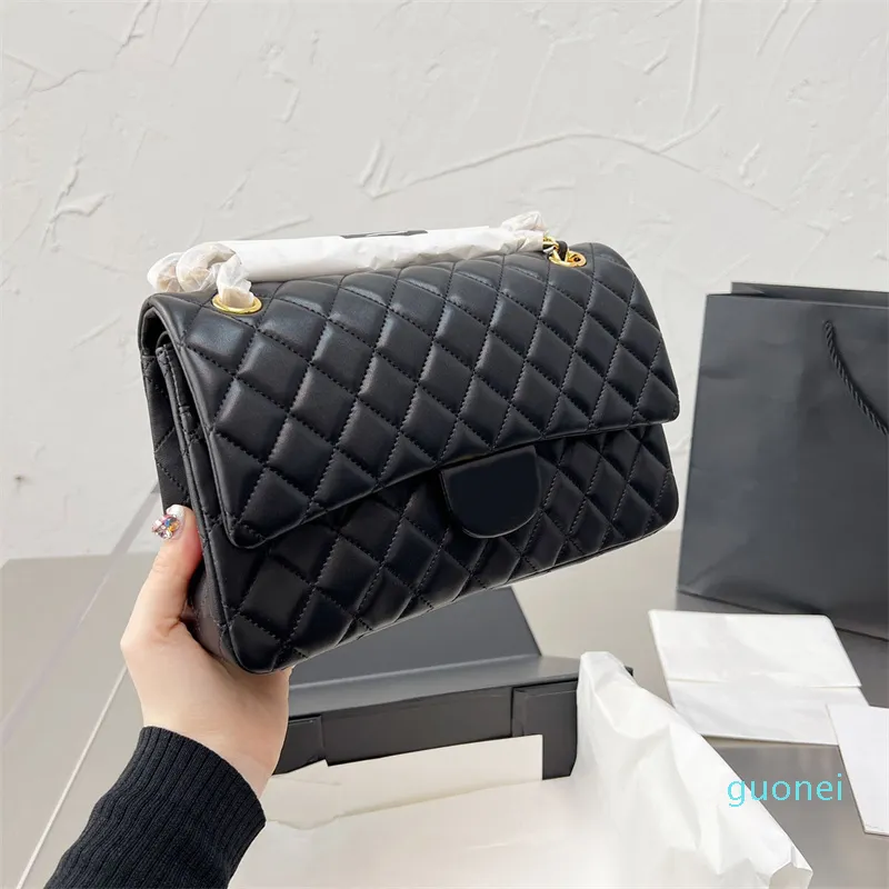 Classic Luxury Messenger Bags Fashion Ladies Must Have Diamond High Quality  Leather Shoulder Bag Optional Size 25cm Wallet 0036 From Guonei, $107.78