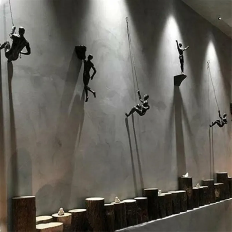 クリエイティブ・ザ・クライマーの人々の樹脂の登山男の壁を吊るす装飾工業スタイルの芸術彫刻のフィギュア彫像樹脂装飾220810