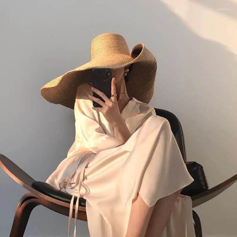 قبعات واسعة الحافة شاطئ كبير للنساء ملونة بسيطة صلبة الصيف قش القبعة UV حماية قابلة للطي غطاء الشمس شابو فيموايد ويند 22