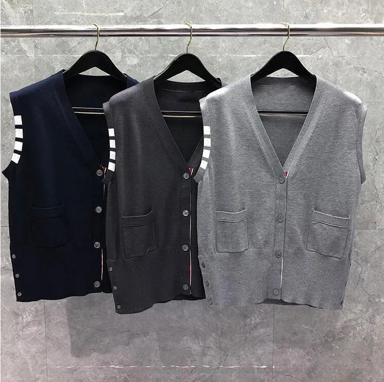 Men's Vests Fashion Brand 2022 Spring Autumn Vest Solid Wool Cotton Casual Sweaters Men Women Slim Fit Coat Sleeveless Jacket Phin22