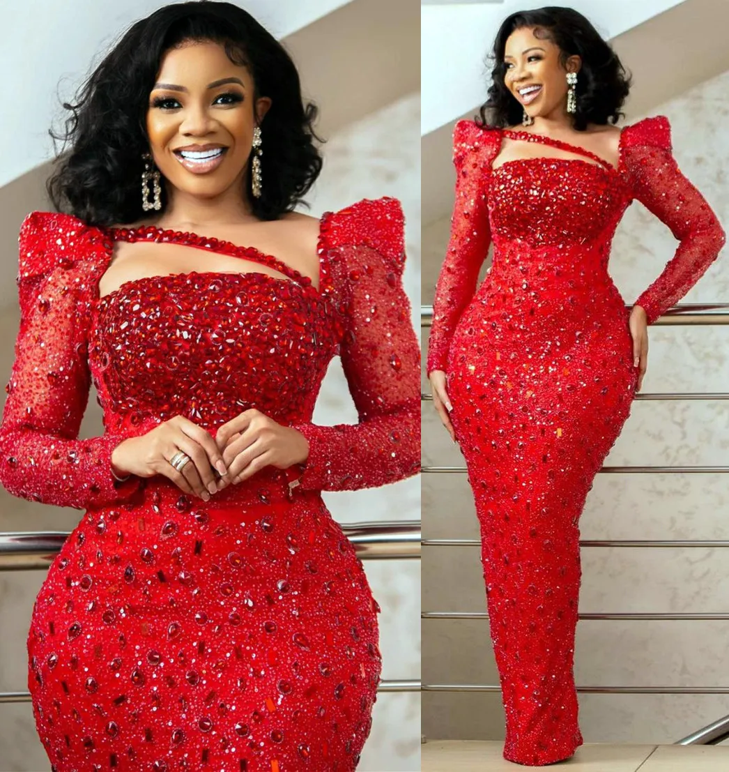 2022 Plus Size Arabo Aso Aso EBI Rosso Lussuoso Sparkly Prom Dresses Beaded Crystals Sera Formal Party Seconda Reception Compleanno Compleanno Abiti Abiti Dress ZJ733