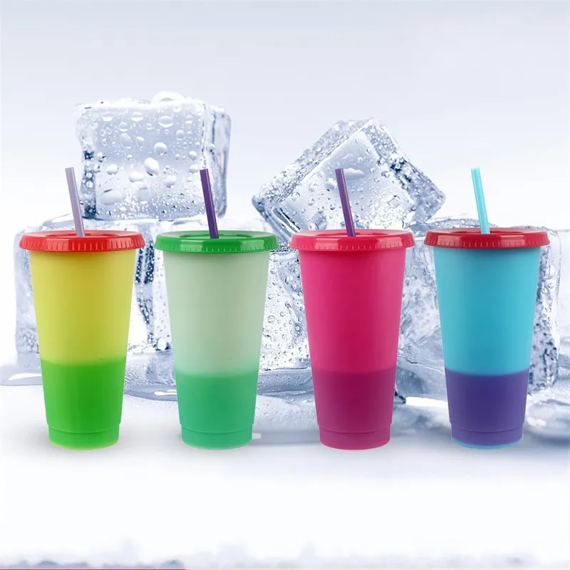 Bottiglie d'acqua Il colore che cambia tazze riutilizzabili da 24 once in plastica PP Colori sensibili alla temperatura che cambia tazza BPA gratuitamente con cannucce 1150 E3
