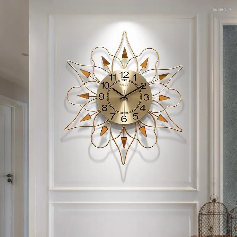 Wall Clocks Simple Light Luxury Wind Clock Living Room Creative Silent Art Fashion
