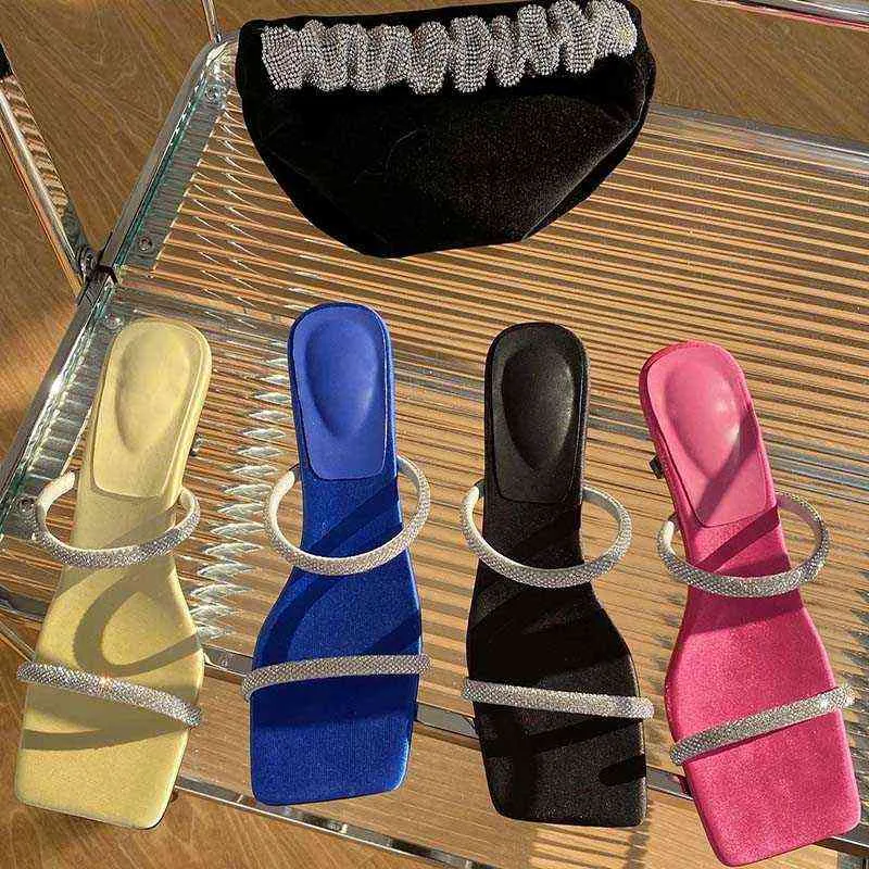 Terlik 2022 Yeni Yüksek Topuklu Rhinestone Kadınlar Moda İnce Flip Flops Ayakkabı bayanlar için slaytlar Kadın sandalet pompaları 220518