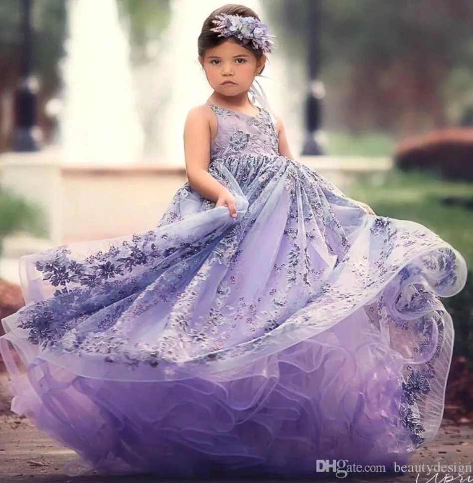 2022 Pretty Lavender Ball Gown Flower Girl Dresses Pärled V Neck Backless Toddler Pageant Gowns Tulle Sweep Train Kids Prom Dress BC0747 B05202222