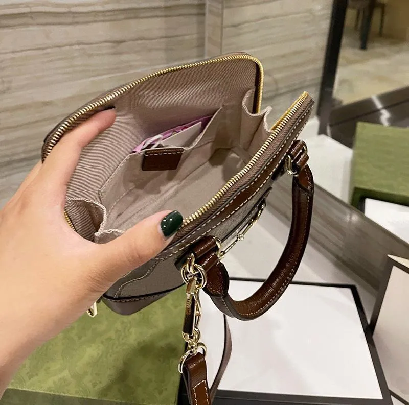 Chains bag Luxury Designer Brand Senior Bags Fashion Shoulder Handbags High Quality Phone Cross body Bag Wallet Metallic Totes