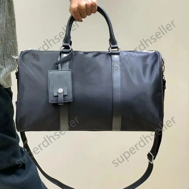 Mode Duffle Bag Högkvalitativ män Triple Black Nylon Handväskor Travsäckar Män hanterar Bagage Gentleman Business Tote Shoulder Strap