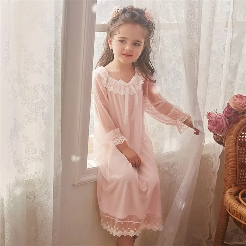 Barn flicka lolita klänning Voile Princess Sleepshirts.Lace långärmad nattklänning.