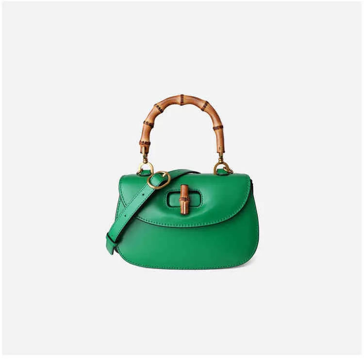 DHgate.com:Chic Black Leather Shoulder Bag - Designer
