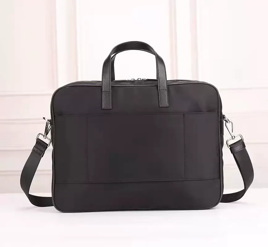 Designer Messenger Bags Classic Portcase Business Handväskor för män Vattentät duk axelväska avtagbar axelband man handväska kors varumärke
