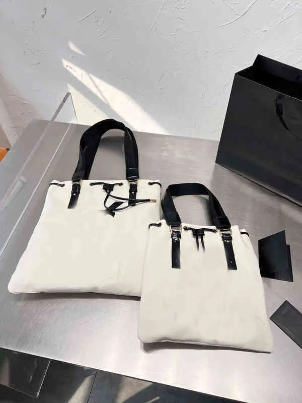 Canvas Alışveriş Çantaları Çanta Bayanlar Üst Lüks Kaliteli Siyah Beyaz Tote Plaj Tatil Omuz Tasarımcı Cüzdanları