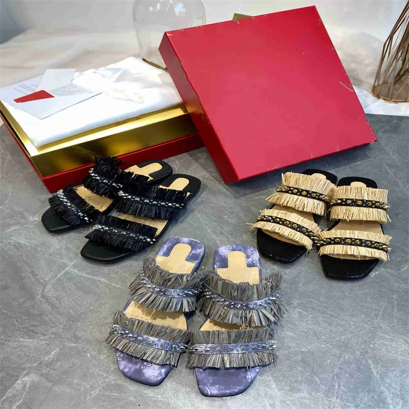 Designer Lace Beaded Sandaler och tofflor Kvinnlig sommar All-Match Flat-Bottom Afton Breeze Använd en flip-flop