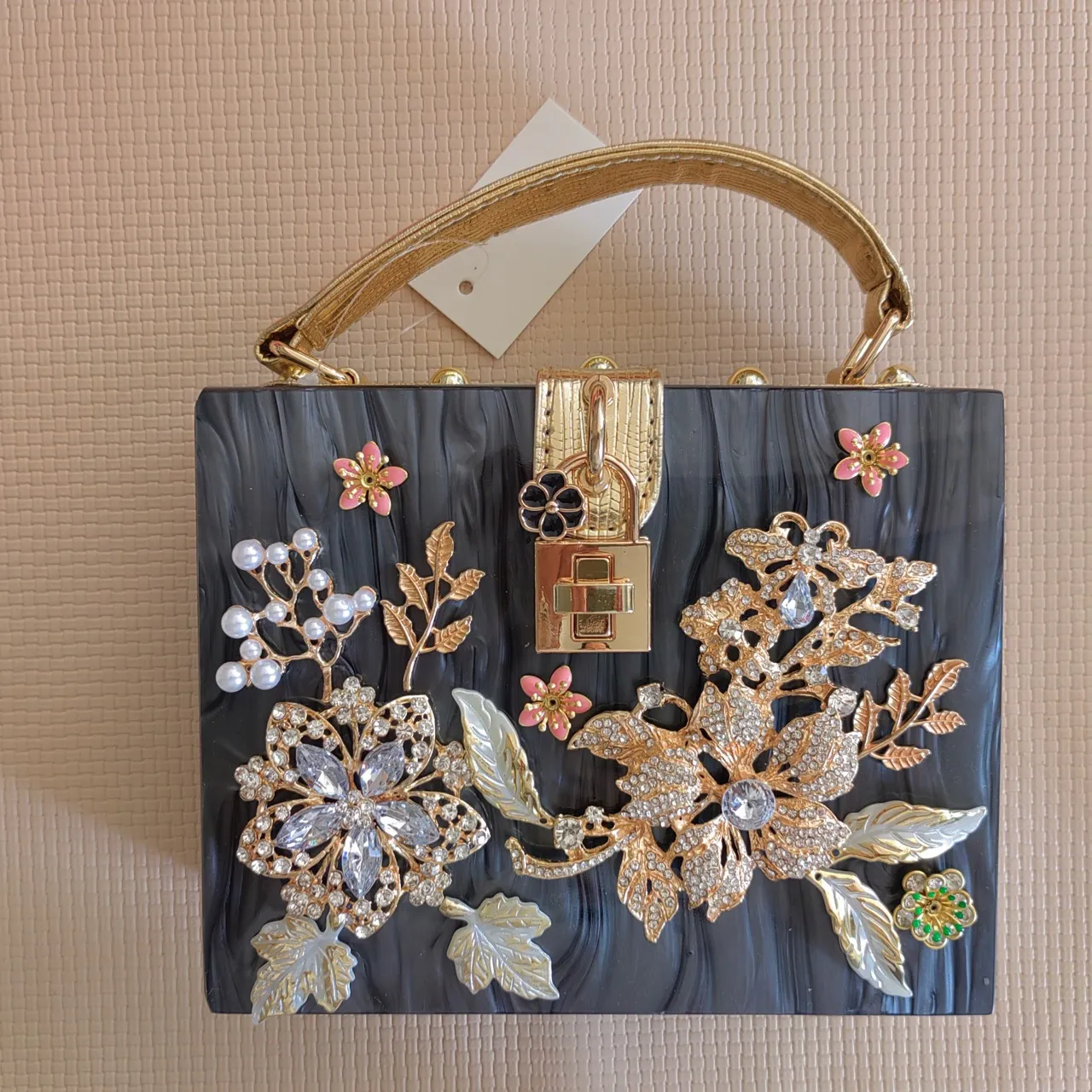 Warehouse cheap handbags wholesale