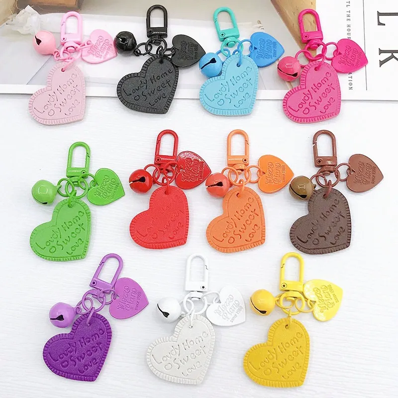 2022 New Custom Accessories Logo Leather Key Chain Holder Cute Fashion Lucky Heart Shape Set Pu Leather Keychain For Girl