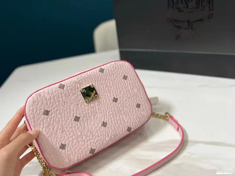 Women Camera Bag Bag Bage Luxurys Luxurys Wash Facs Backs عالية الجودة مع حقائب اليد المتينة متين