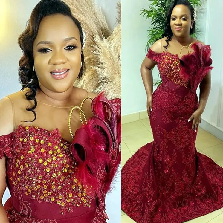 2022 Plus Size Arabic Aso Ebi Mermaid Luxurious Burgundy Prom Dresses Beaded Crystals Evening Formal Party Second Reception Birthday Engagement Gowns Dress ZJ221