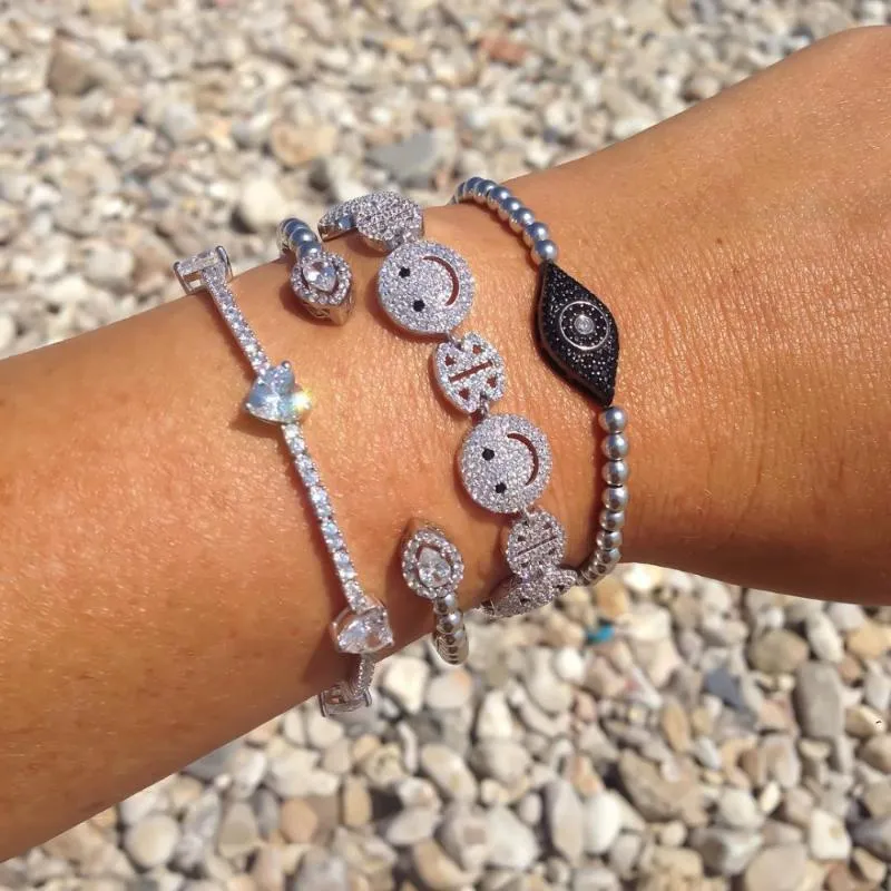 Bracelets porte-bonheur marque femme 2022 étincelles Micro pavé clair zircone visage heureux lien chaîne Unique élégant BraceletCharme