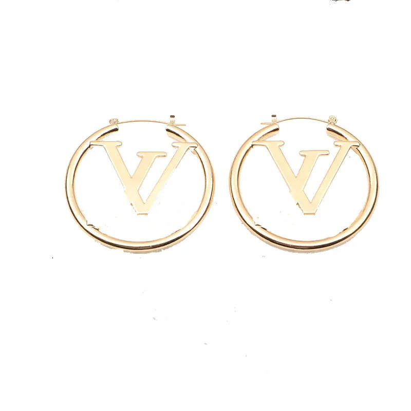 Lady Women Stud Earings를위한 고급 Big Gold Hoop Earrings 올바른 편지 v Brandjewelry Valentine 's Day 선물 약혼 신부를위한