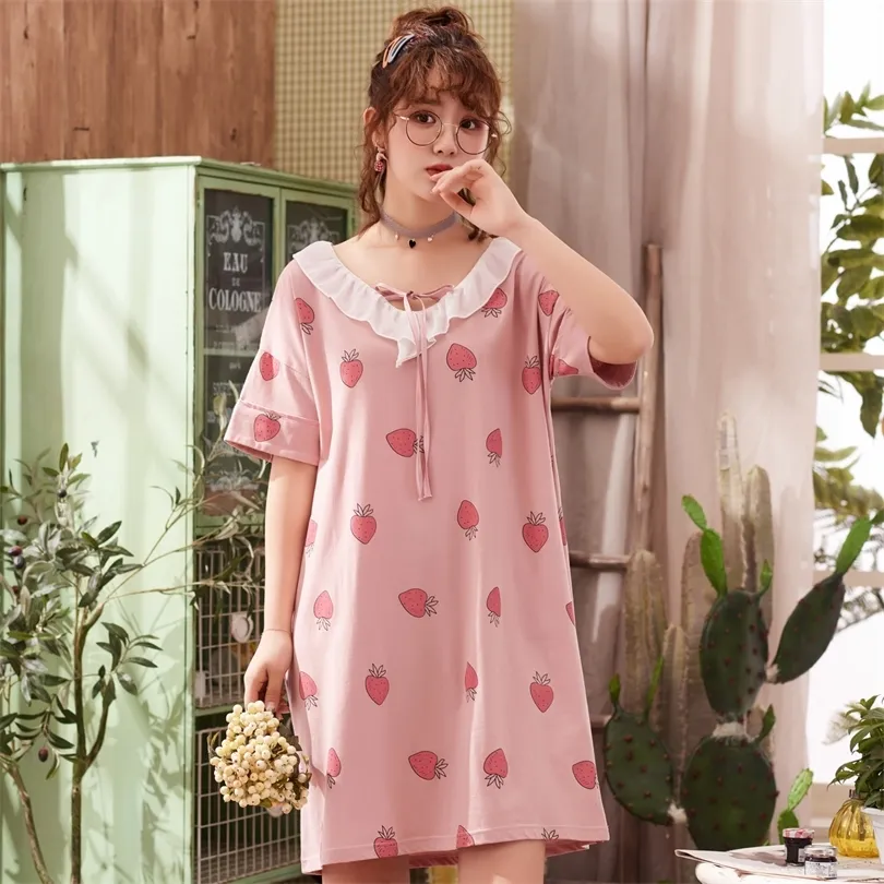 Summer Cute Strawberry Printing Nightdress for Ladies Cotton Comfortable and Breathable Shortsleeved Lace Decor Girl Night Wear T200429