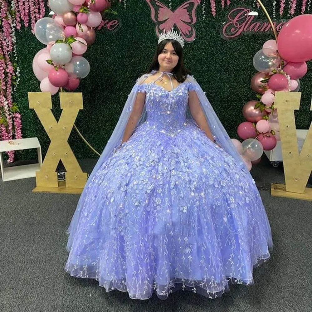 Лавандовые хрустальные цветочные кружевные цветы цветы Quinceanera платье с мячом с плащом с плеча корсета для выпускного вечера Sweet 15 Girls Party