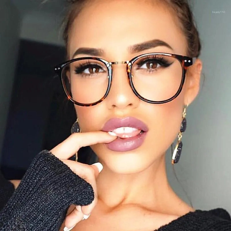 Großhandel - Rivet Damen optische Brillengestelle Brillengestelle Transparente klassische Retro-Klarlinse Nerd Oculos