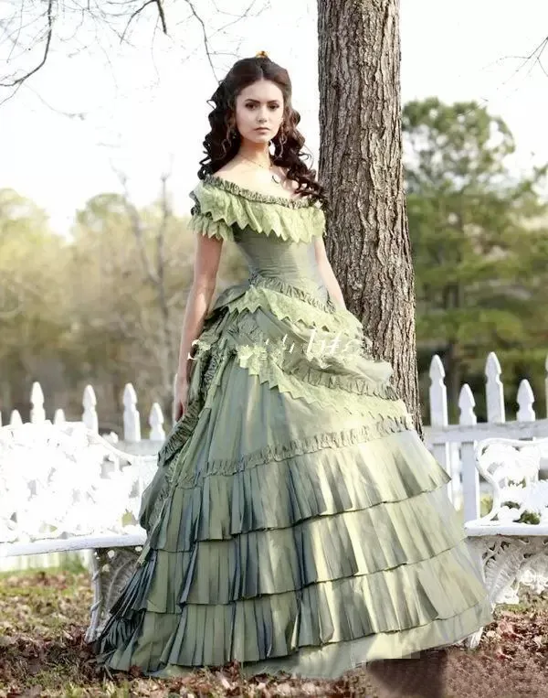 Abiti Quinceanera vintage Katherine Pierce Era vittoriana Corsetto Abito da ballo con maniche ad aletta Taffetà Verde Celebrity Sweet 16 Abiti da festa