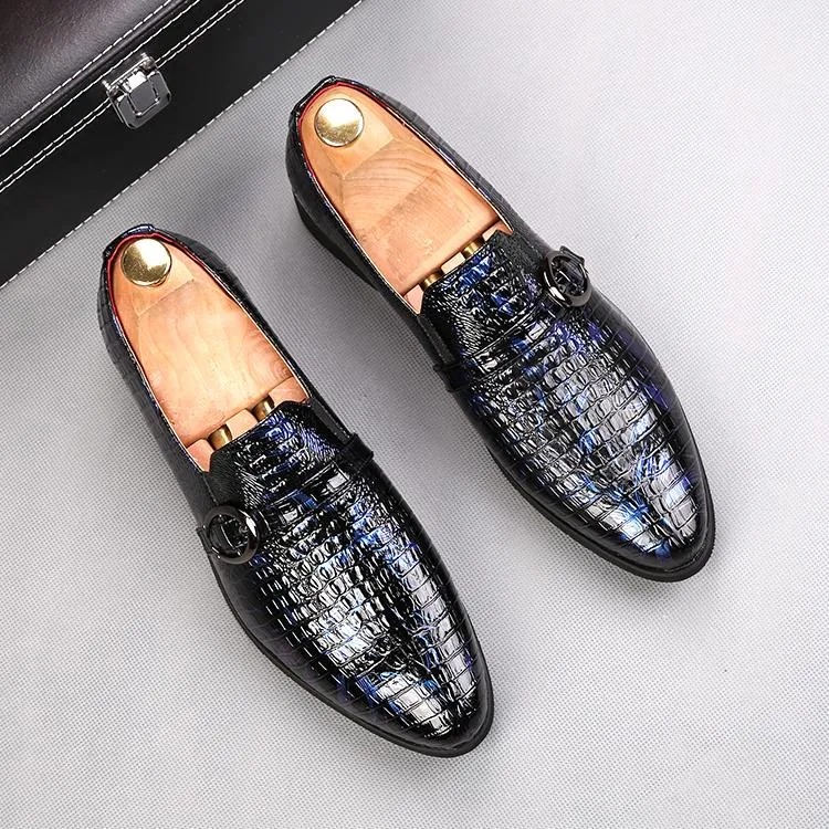 Homens de moda italiana vestido de couro sapatos de casamento designer de luxo slip-on mariage motiving swoafers de partidos casuais apartamentos