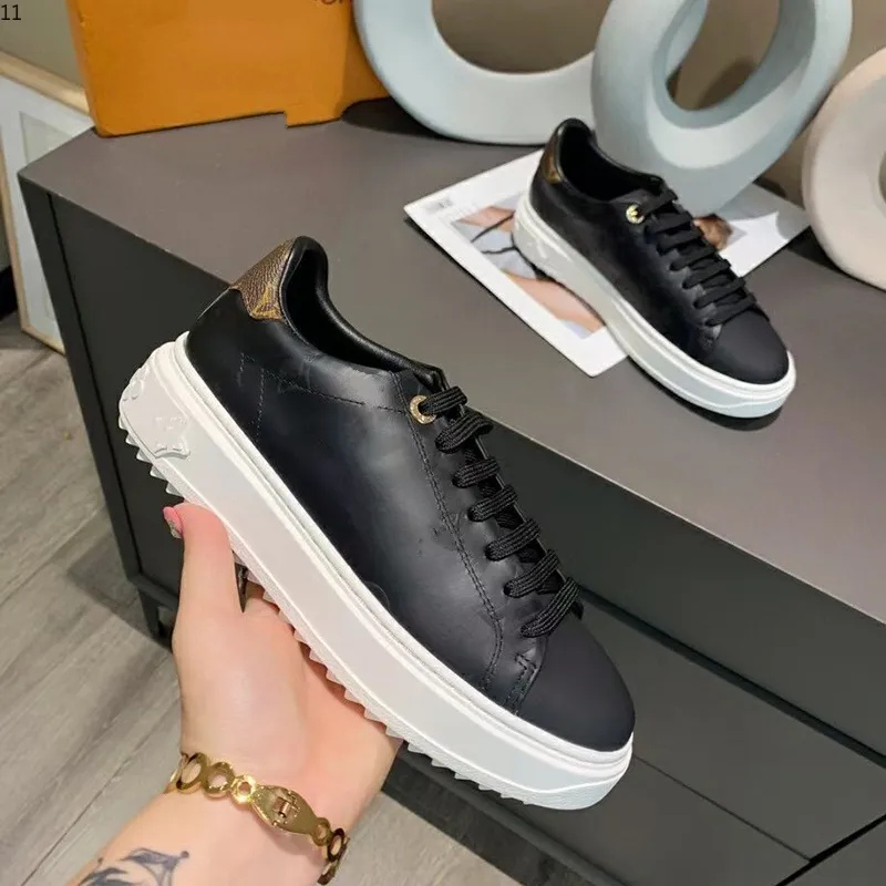 Toppkvalitetskor mode sneakers män kvinnor läder lägenheter lyxiga designer tränare avslappnad tennisklänning sneaker mjnb56425