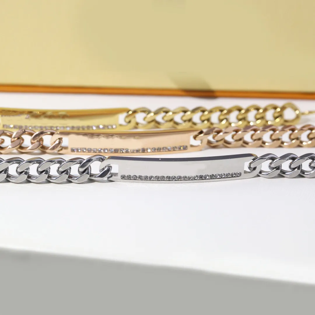 Bracciale a catena in acciaio inossidabile placcato oro 18 carati moda titanio marchio di lusso designer lettere catena braccialetto uomo donna gioielli in metallo302V