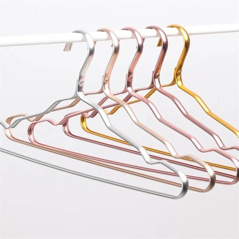 Klädhängare 10st Aluminium Alloy Coat Hangers Anti-Slip Seamless Metal Tork Rack Garderob Arrangör Klädförvaring Rack 220408