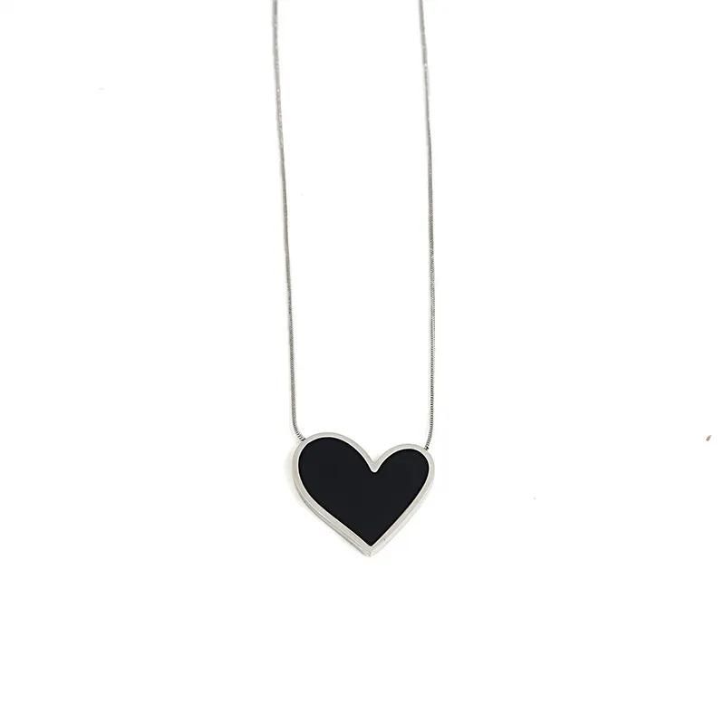 Enamel Heart Necklaces Snake Chain Titanium Steel Love Charm Pendant Necklace Women Fashion Simple Gold Silver Designer Choker Jewelry