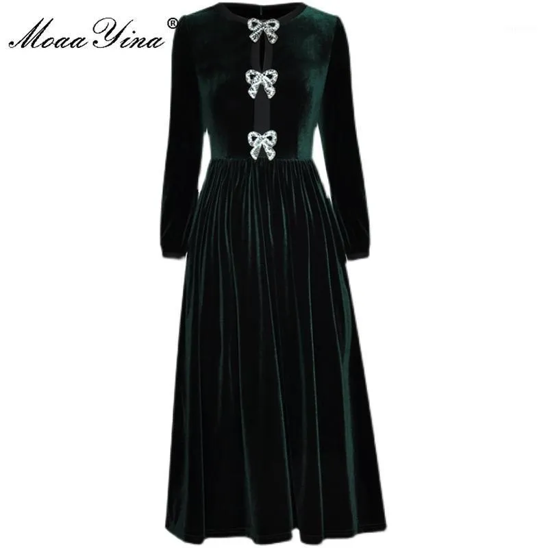 مصمم الأزياء Moaayina فستان الربيع الخريف للسيدات الطويل الأكمام الترتر الباردة الفساتين المخملية بالخرز غير الرسمي