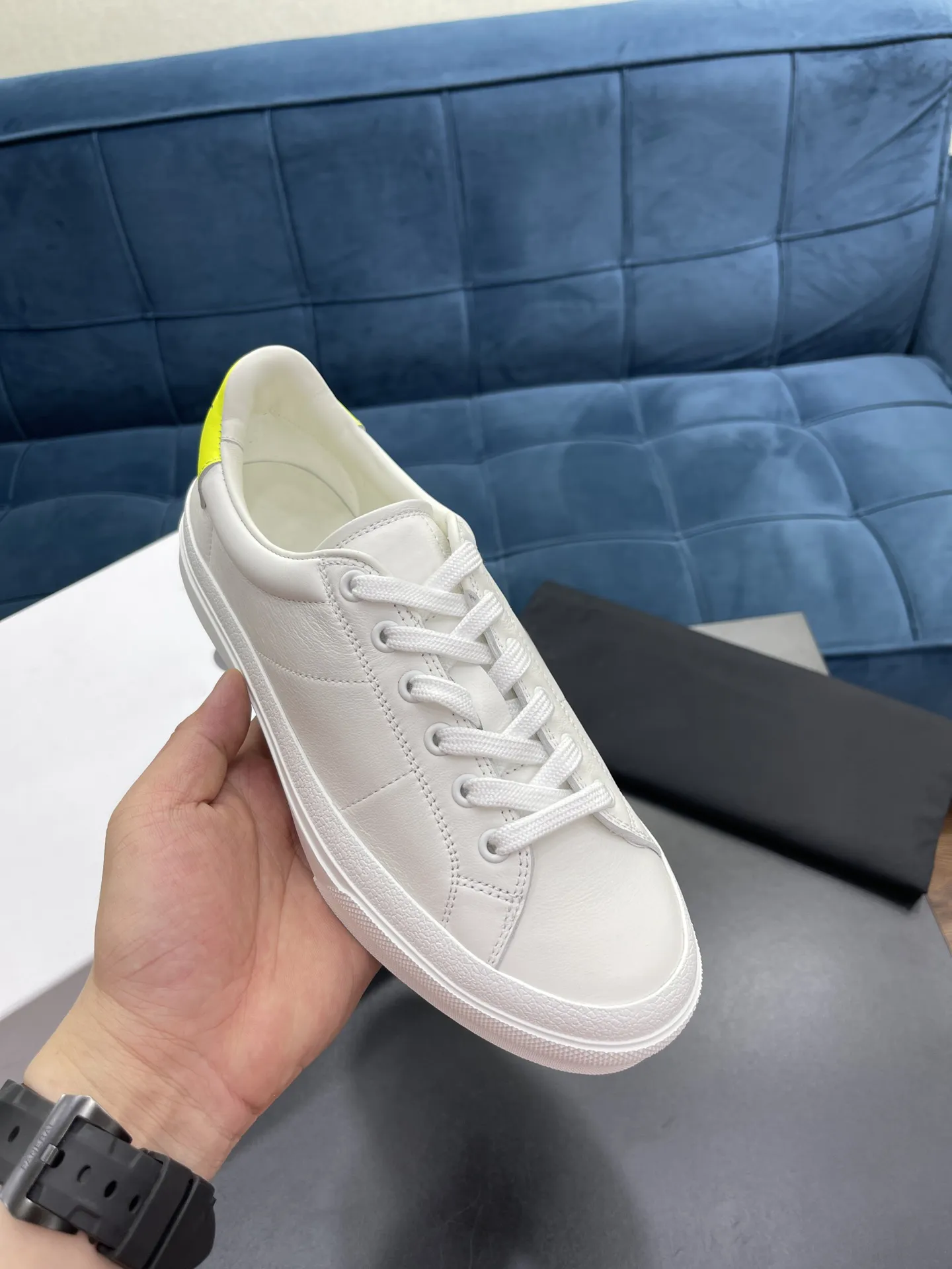 男性女性カジュアルシューズブラックホワイトレッドライトウェイトファッションメンズトレーナーフラットジョギングウォーキングスポーツシューズ