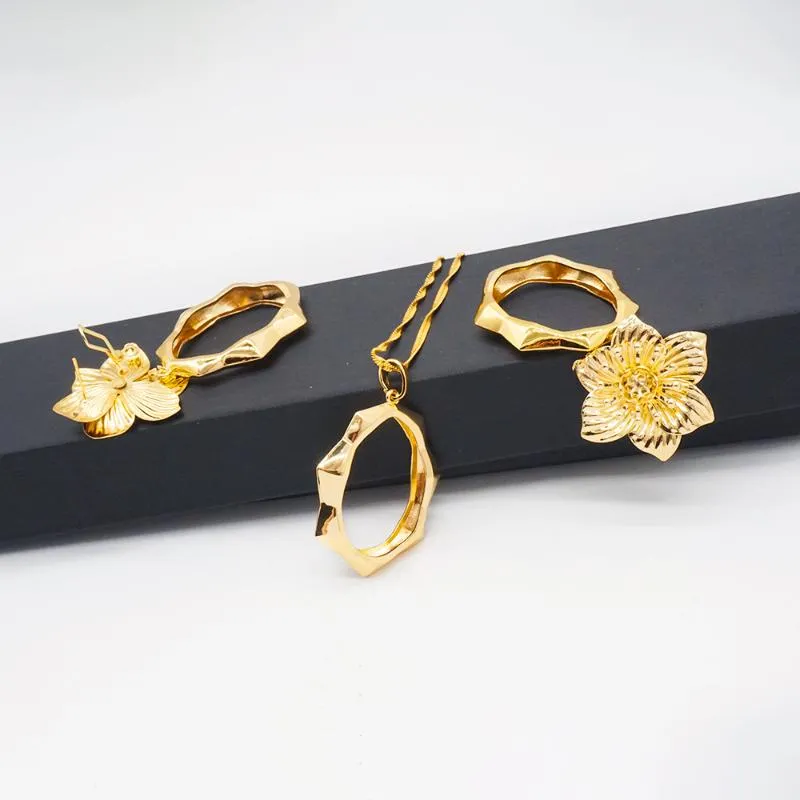 Pendant Necklaces Gold Plated And Hoop Flower Earrings Set City Women NecklacePendant
