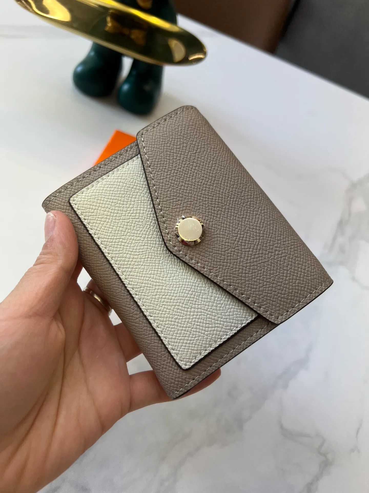 Designer New cowhide bag Korea square wallet womens short foldable simple fashion card pocket Lady Fresh Wholesale handbags