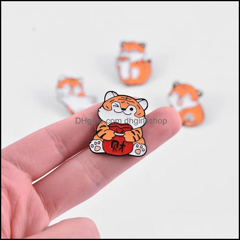 cartoon alloy little cute tiger brooch unisex  clothes animals lapel pins enamel buckle corsage badges backpack hat clothing brooches