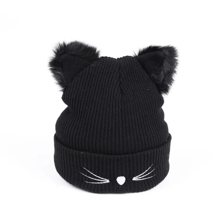 Кошка пушистые уши шляпа тепло