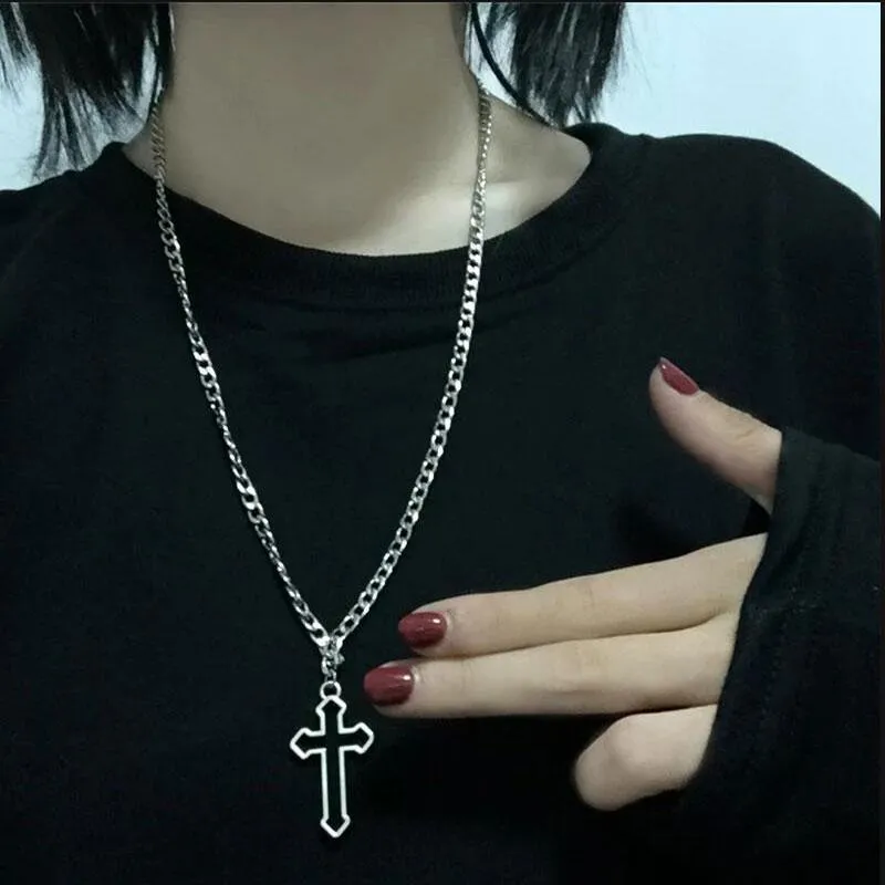 Anhänger Halsketten Initiale Harajuku Goth Egirl Hohle Kreuzkette Halskette für Frauen Grunge 90er Jahre E Boy Ästhetische Accessoires Schmuck Chirurgie