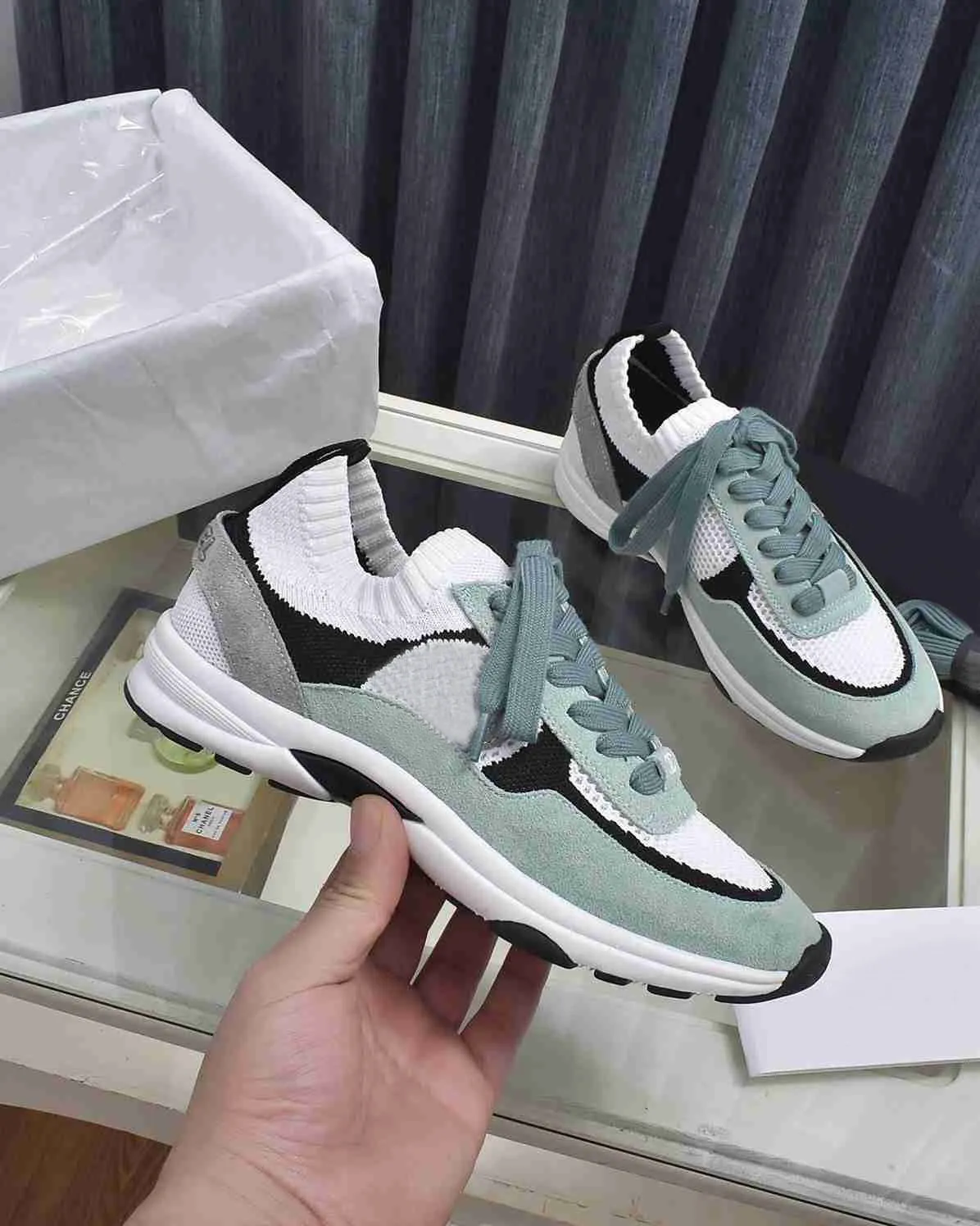 最安 高品質のダブルレターランニングシューズレディーススニーカーサイクリングスニーカーアウトドアデザイナーファッション厚いボトム通気性35 45 Sfdiio Bmw正規純正品 Shoes Accessories Sports Shoes Municanchis Gob Pe