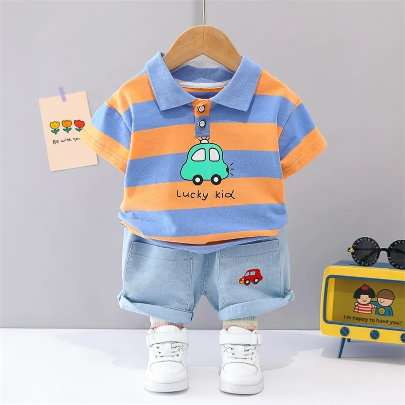 Set per bebè per bambini Vestiti per bambini Kit estivi per ragazzi Strisce di moda Cartoon Car Manica corta Costume per bambini casual 1 2 3 4 anni 220507