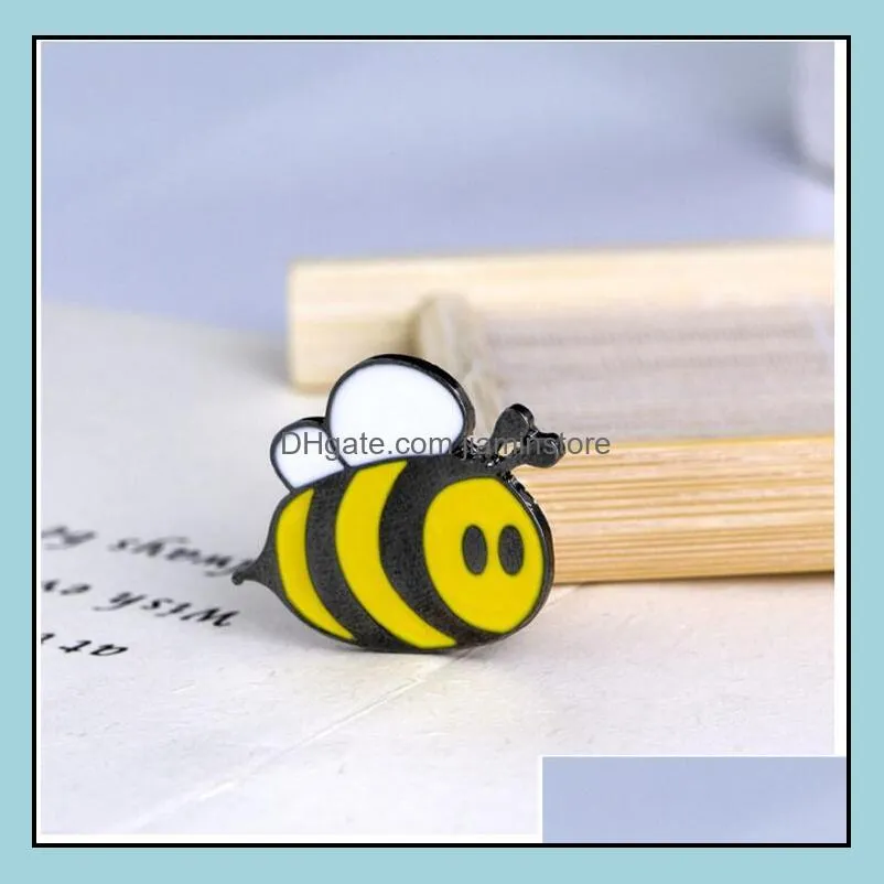 Bee cute animal yellow black white tentacles small enamel creative brooch lapels denim ornament badge pins GD220