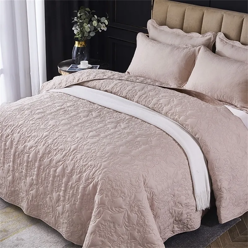 Style couleur unie impression 3D coton Polyester se propage couvertures matelassées cheval propagation taie d'oreiller pour lit taille personnalisée 220622