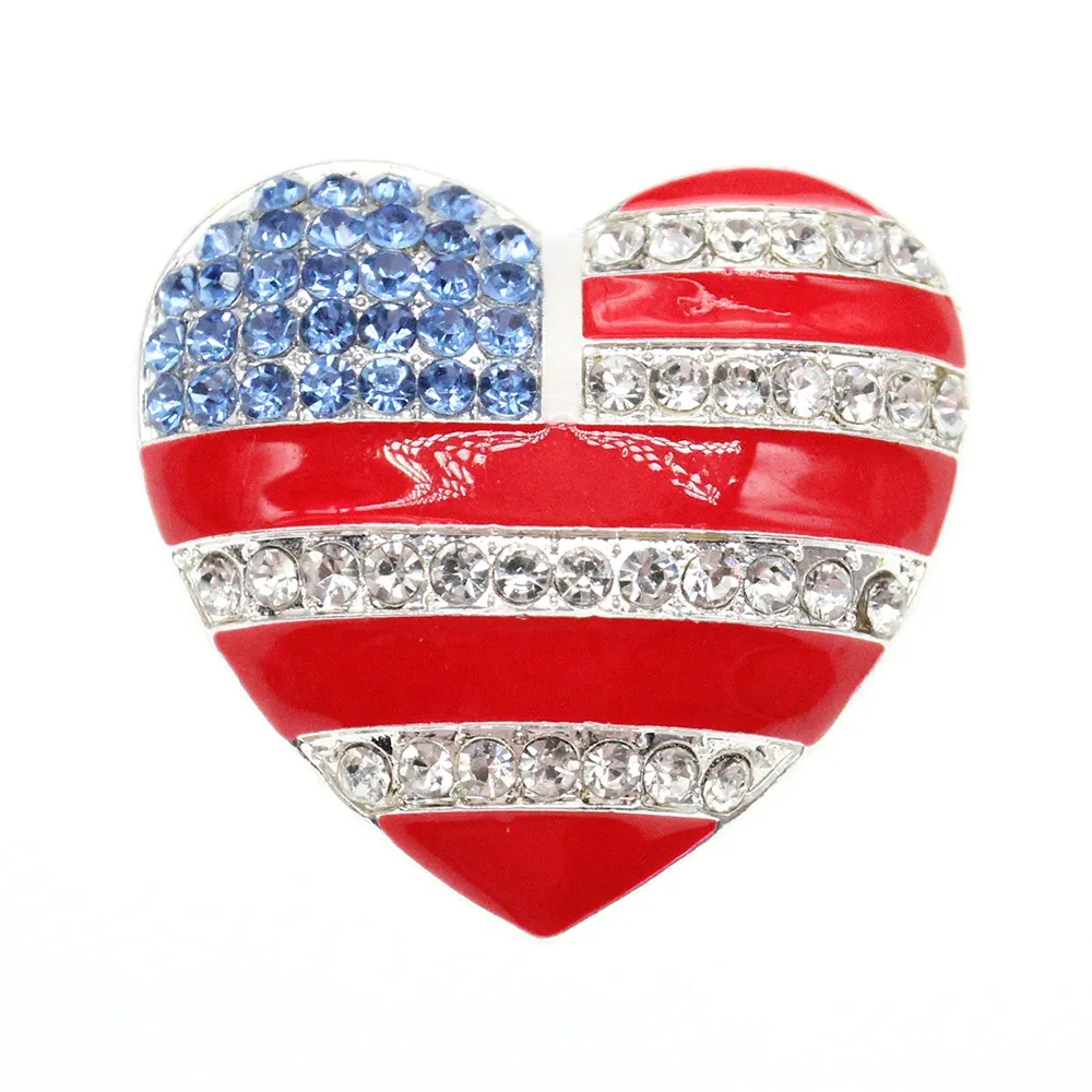 10 PCS/Lot American Flag Broche Crystal Rhinestone Email Hartvorm 4 juli USA Patriotic Pins for Gift/Decoration