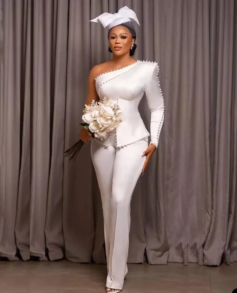 2024 One Shoulder Beach Jumpsuit Wedding Dress Crepe Stain Simple Long Sleeve Summer Holiday Outdoor Bridal Reception Gown Pant Suit Plus Size From 118 3 DHgate