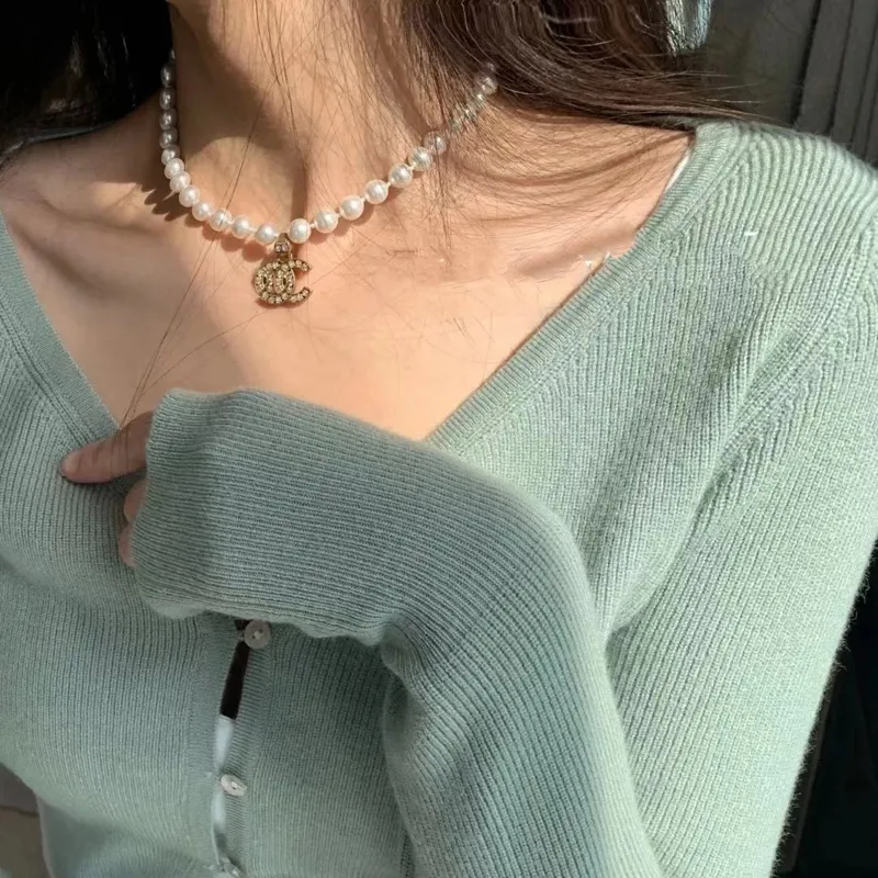 Mode Women Designer Halsband Choker Pendant Chain Crystal Gold Plated Brass Copper C-Letter Halsband Uttalande Smycken Trevlig WW