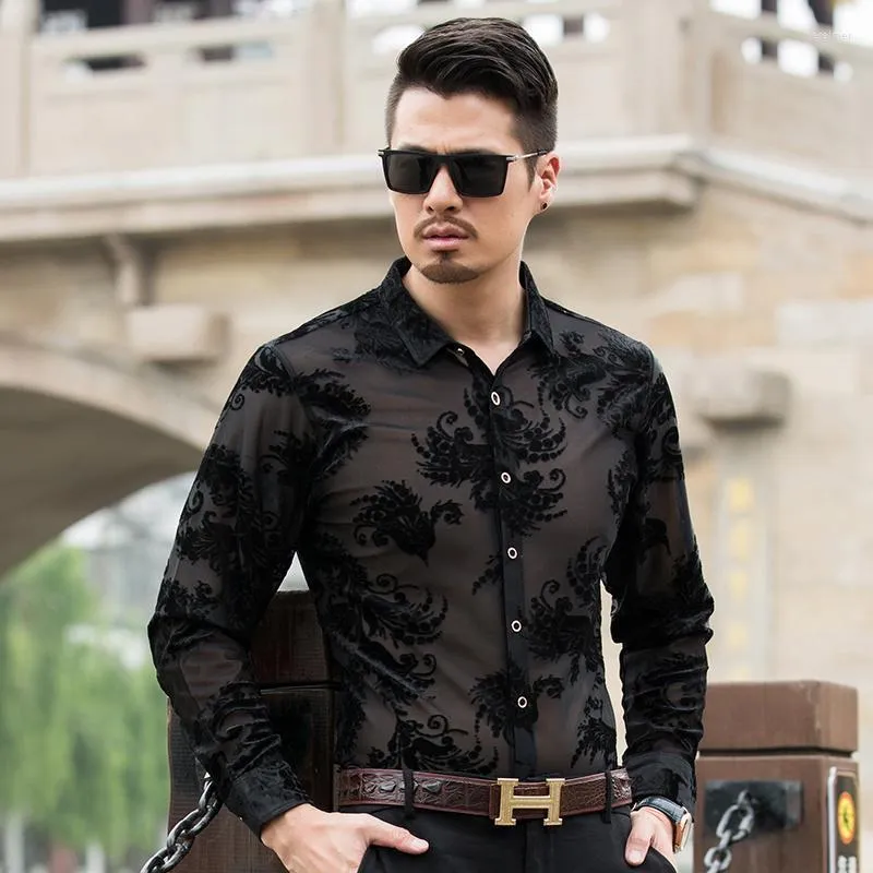 Camisas de vestir para hombres Ver para hombre a través de seda Manga larga Camisa de terciopelo de flores transparente Camisa de fiesta formal Vere22