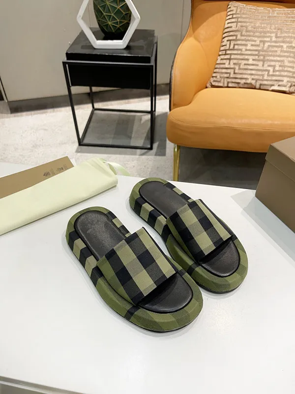 Womens` classic plaid slippers beautiful appearance comfortable foot feeling Cotton and linen rubber outsole